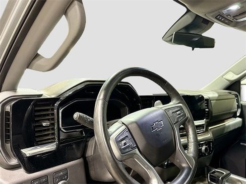 Used 2023 Chevrolet Silverado 1500 LT Trail Boss w/ Convenience Package II image 11