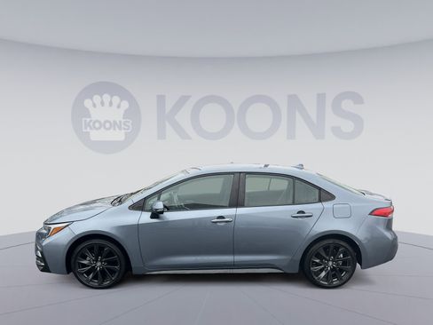 Used 2023 Toyota Corolla SE image 2