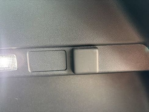 New 2026 Chevrolet Equinox LT w/ Convenience Package II FWD image 37