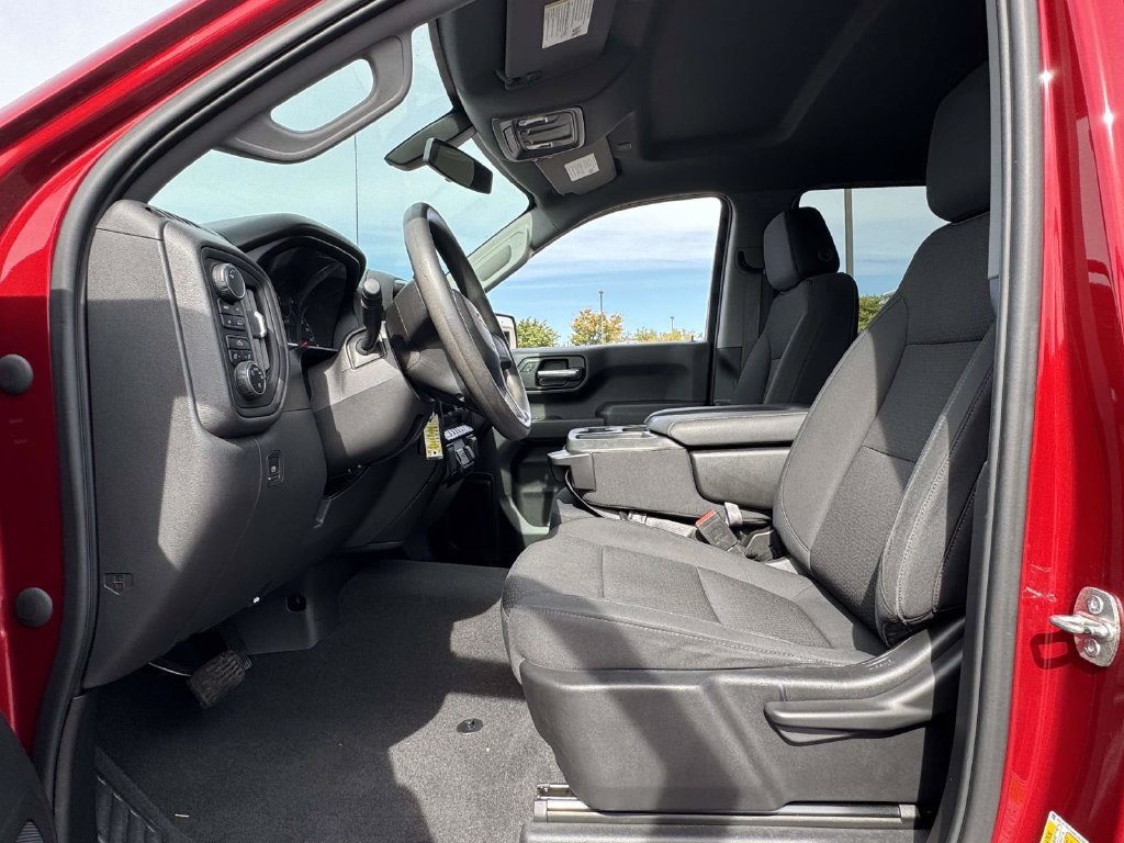 Used 2021 Chevrolet Silverado 1500 Custom AWD/4WD image 13