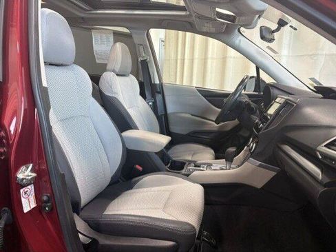 Used 2019 Subaru Forester Premium AWD/4WD image 15