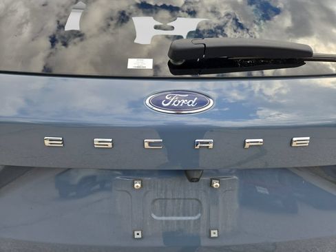 Used 2024 Ford Escape ST-Line AWD/4WD image 12