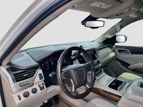 Used 2015 GMC Yukon XL Denali w/ Touring Package AWD/4WD image 6