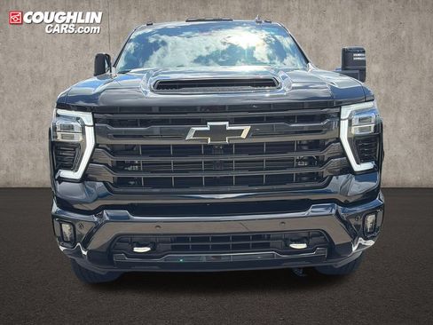 New 2026 Chevrolet Silverado 2500 High Country w/ High Country Premium Package AWD/4WD image 2