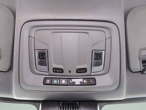 Used 2023 Chevrolet Silverado 1500 LT image 18