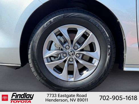 Certified 2025 Toyota Sienna LE FWD image 12