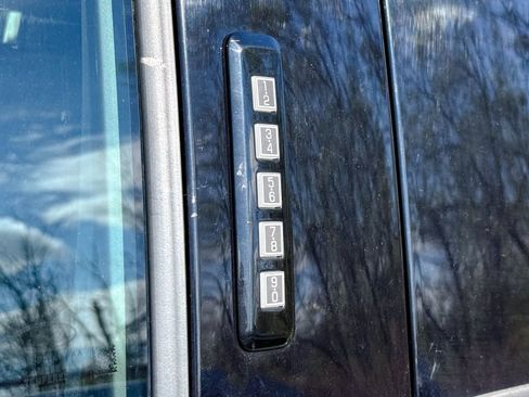 Used 2023 Ford F350 XLT AWD/4WD image 8
