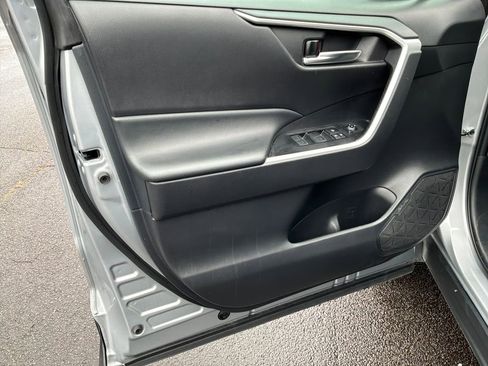 Used 2024 Toyota RAV4 XLE image 12