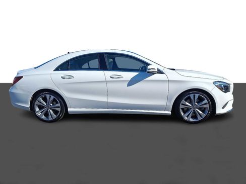 Used 2019 Mercedes-Benz CLA 250 4MATIC image 7