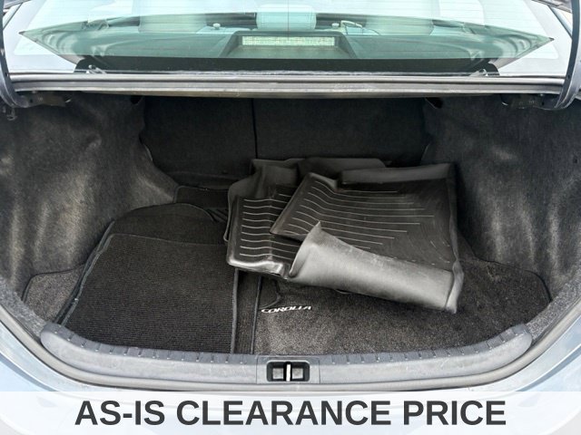 Used 2016 Toyota Corolla LE FWD image 17