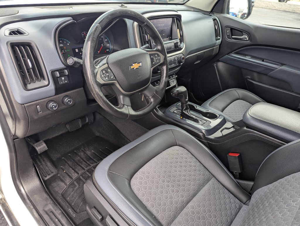 Used 2021 Chevrolet Colorado Z71 w/ Safety Package AWD/4WD image 23