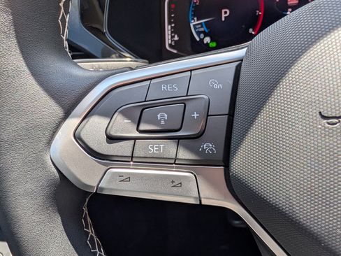 Certified 2023 Volkswagen Taos SEL AWD/4WD image 29