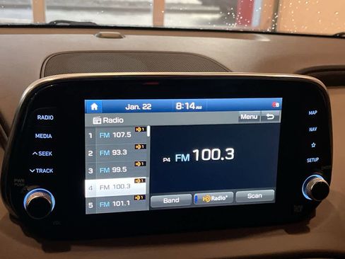 Used 2020 Hyundai Santa Fe Limited image 16