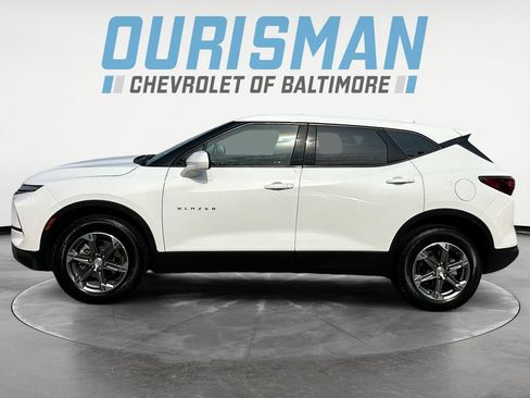 Used 2025 Chevrolet Blazer LT AWD/4WD image 3