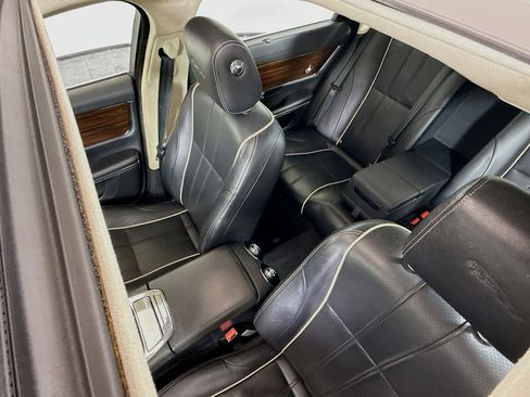 Used 2013 Jaguar XJ L Portfolio RWD image 13