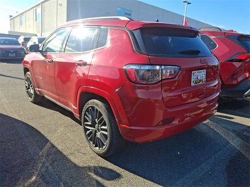 Used 2022 Jeep Compass Limited image 9