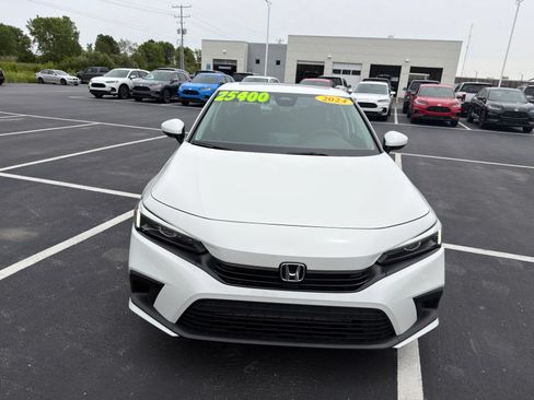 Used 2024 Honda Civic EX image 11