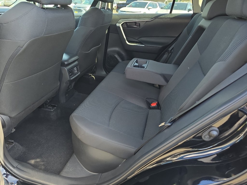 Certified 2025 Toyota RAV4 LE AWD/4WD image 16