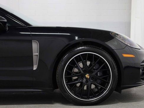 Used 2023 Porsche Panamera 4 image 11