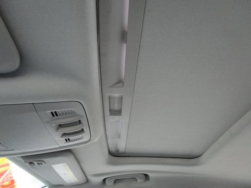 Used 2011 Buick Regal CXL Turbo w/ TO3 Preferred Equipment Group image 11