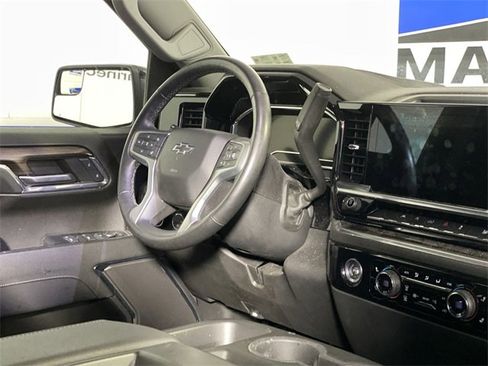 Used 2024 Chevrolet Silverado 1500 RST image 10