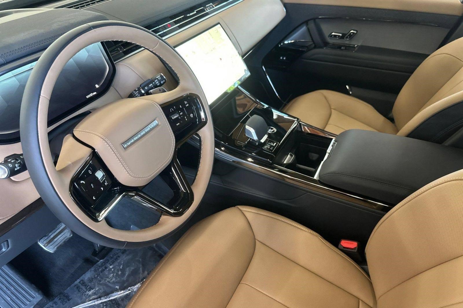 New 2026 Land Rover Range Rover Sport Dynamic SE AWD/4WD image 9