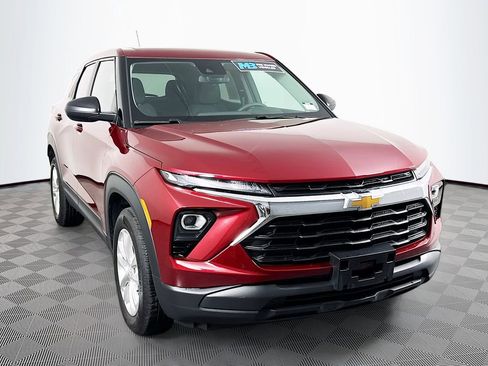 Used 2024 Chevrolet TrailBlazer LS w/ LS Convenience Package image 3