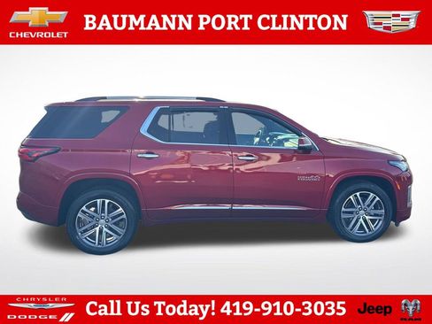 Used 2023 Chevrolet Traverse High Country AWD/4WD image 9