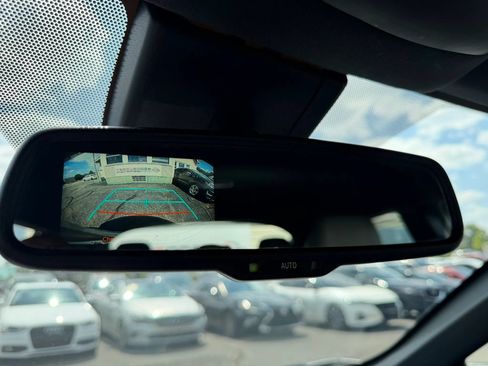 Used 2018 Toyota C-HR XLE FWD image 46