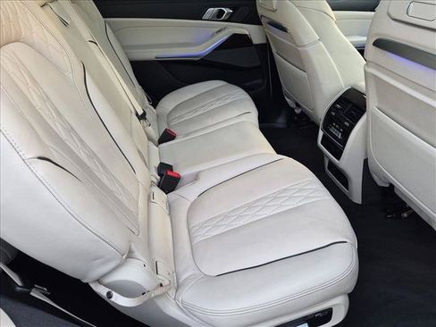 Used 2024 BMW X7 M60i AWD/4WD image 22
