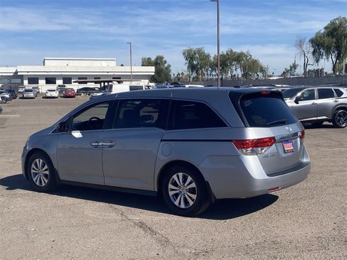 Used 2016 Honda Odyssey SE image 4