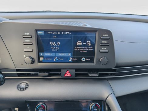 New 2026 Hyundai Elantra SEL Sport Premium FWD image 17