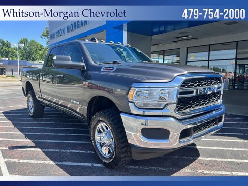 Used 2021 RAM 2500 Tradesman w/ Chrome Appearance Group AWD/4WD image 4