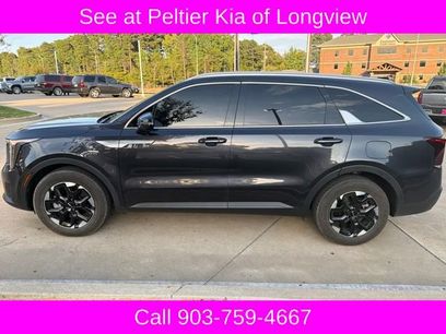 Used 2025 Kia Sorento S w/ Panoramic Sunroof Package