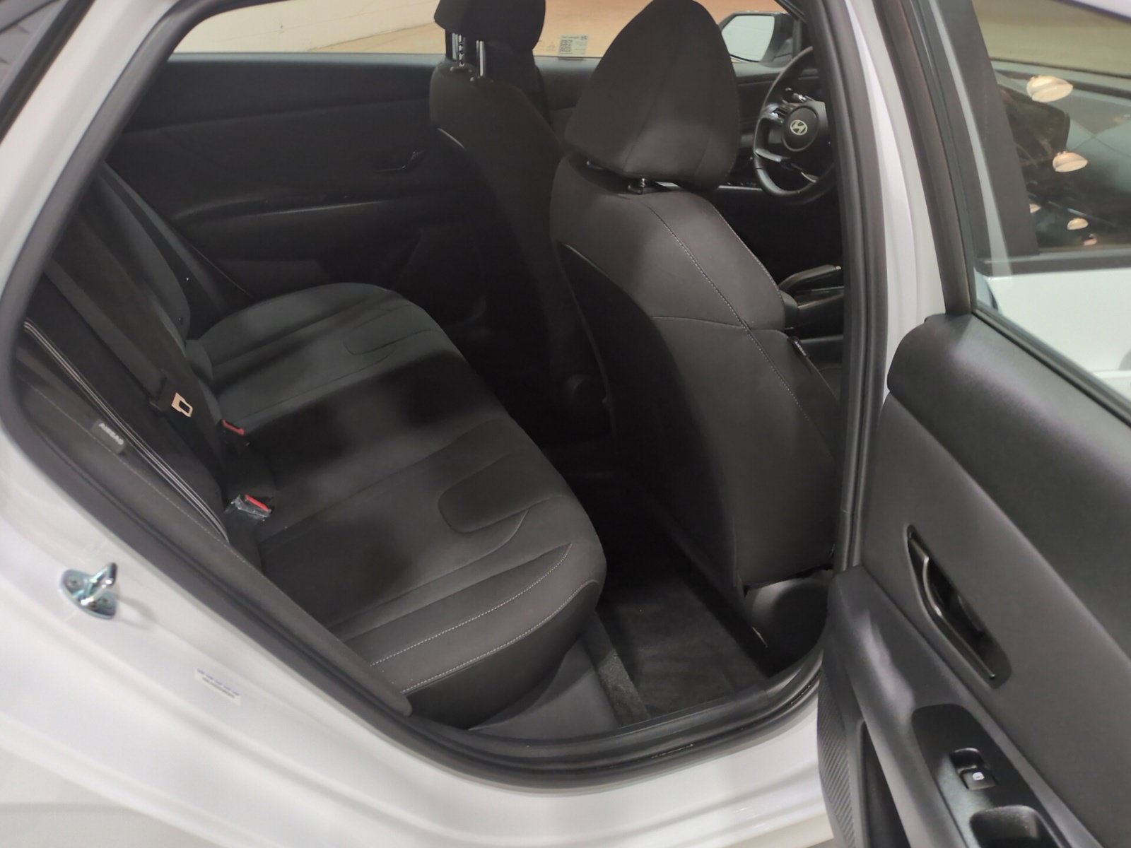 Used 2025 Hyundai Elantra Sport FWD image 11