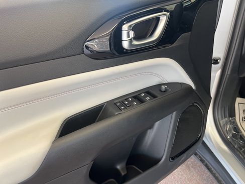 New 2026 Jeep Compass Limited image 6