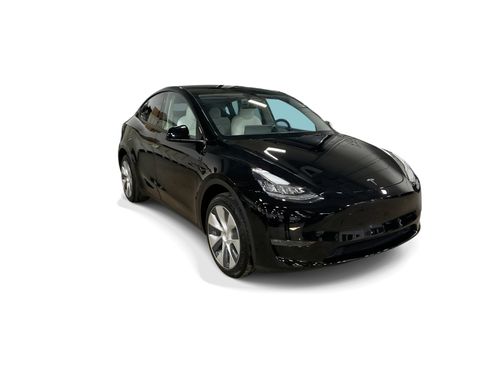 Certified 2023 Tesla Model Y AWD image 8