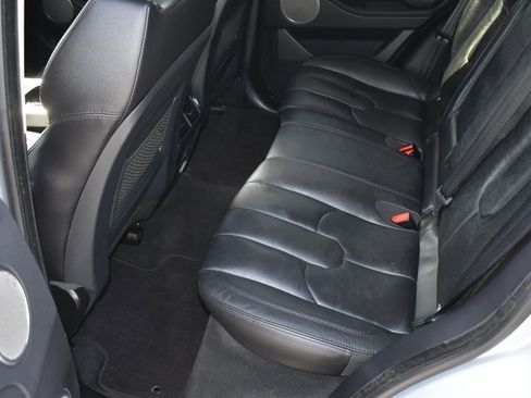 Used 2015 Land Rover Range Rover Evoque Pure Plus image 11