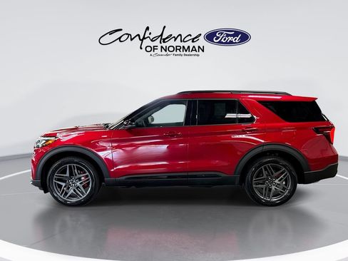 New 2026 Ford Explorer ST-Line w/ ST-Line Street Pack AWD/4WD image 5