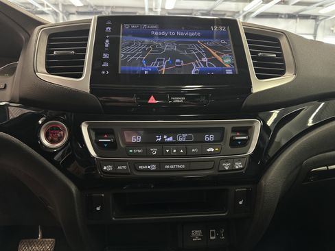 Used 2020 Honda Ridgeline RTL-E image 3