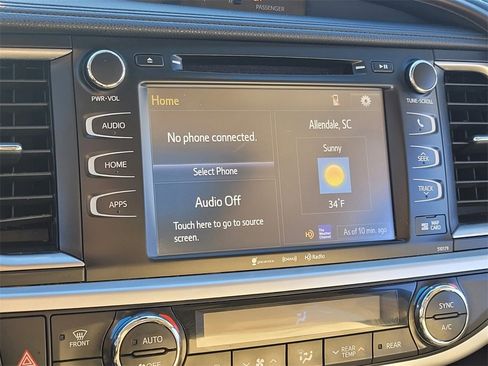 Used 2017 Toyota Highlander XLE image 21