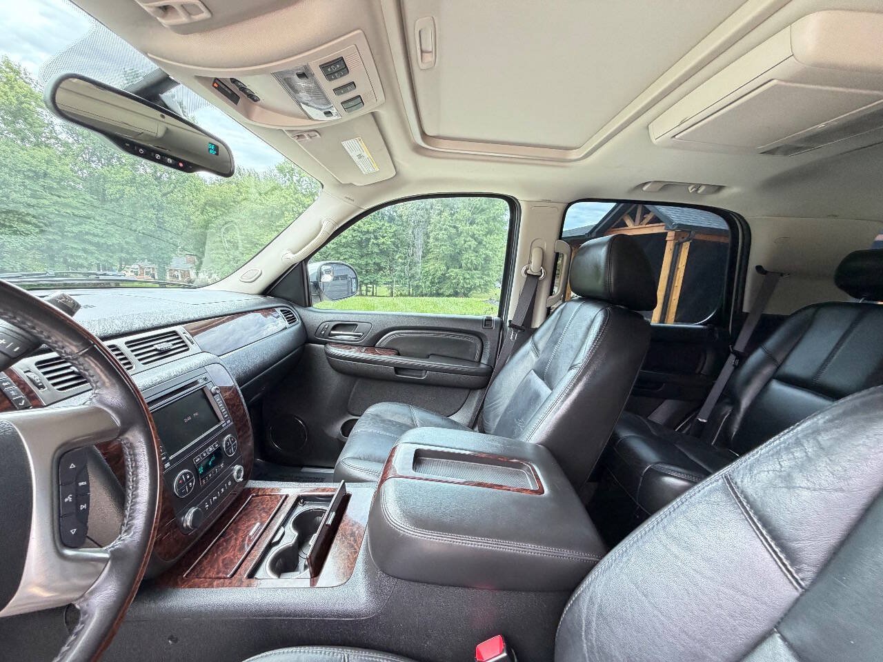 Used 2007 GMC Yukon Denali AWD/4WD image 10