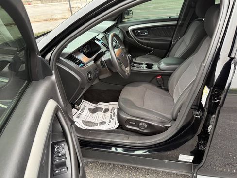 Used 2018 Ford Taurus SEL w/ Equipment Group 201A image 15