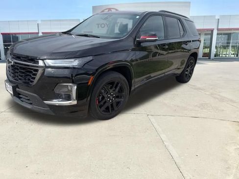 Used 2023 Chevrolet Traverse Premier w/ Redline Edition AWD/4WD image 15