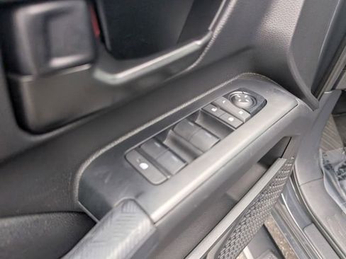 Used 2024 Toyota Tacoma SR AWD/4WD image 16