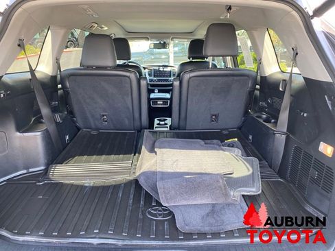 Used 2015 Toyota Highlander Limited Platinum AWD/4WD image 12