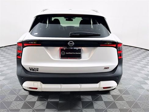 Certified 2025 Nissan Kicks SR image 22