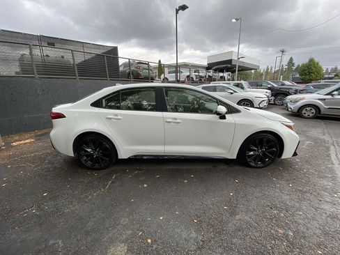 Used 2023 Toyota Corolla XSE w/ Carpet Mat Package (TMS) FWD image 7