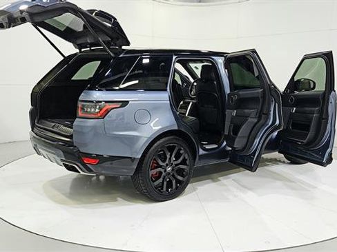 Used 2020 Land Rover Range Rover Sport HSE AWD/4WD image 32