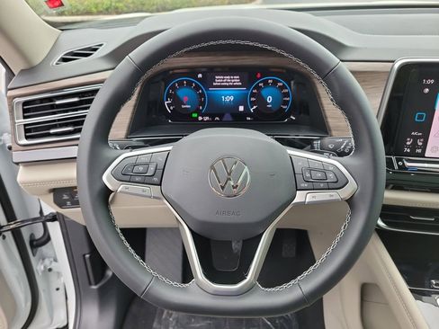 New 2026 Volkswagen Atlas SEL AWD/4WD image 22